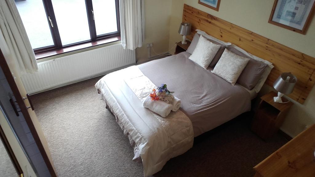 Moriartys Farmhouse Ventry Dış mekan fotoğraf